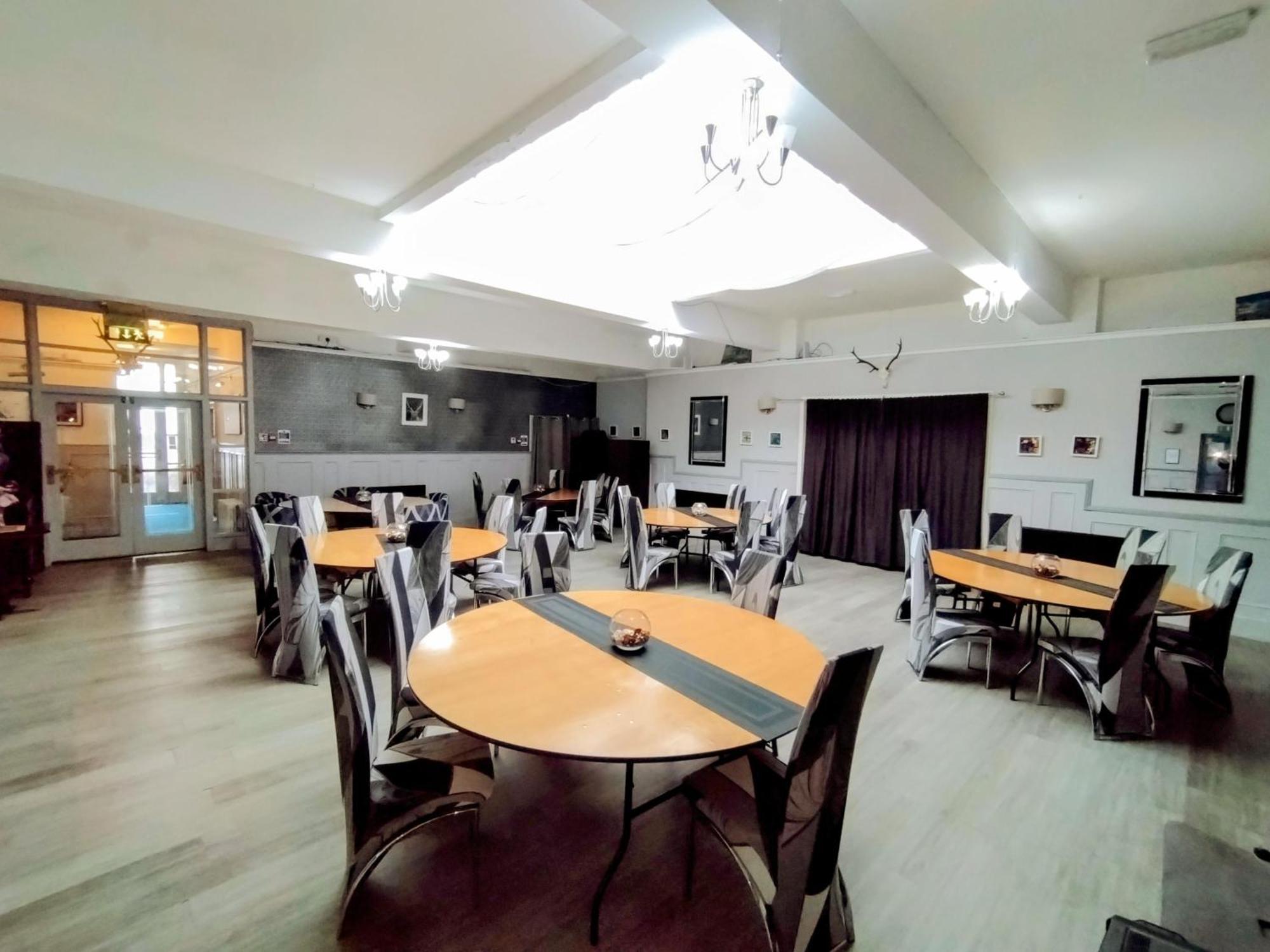 Oyo Gin House Hotel Greenock Extérieur photo