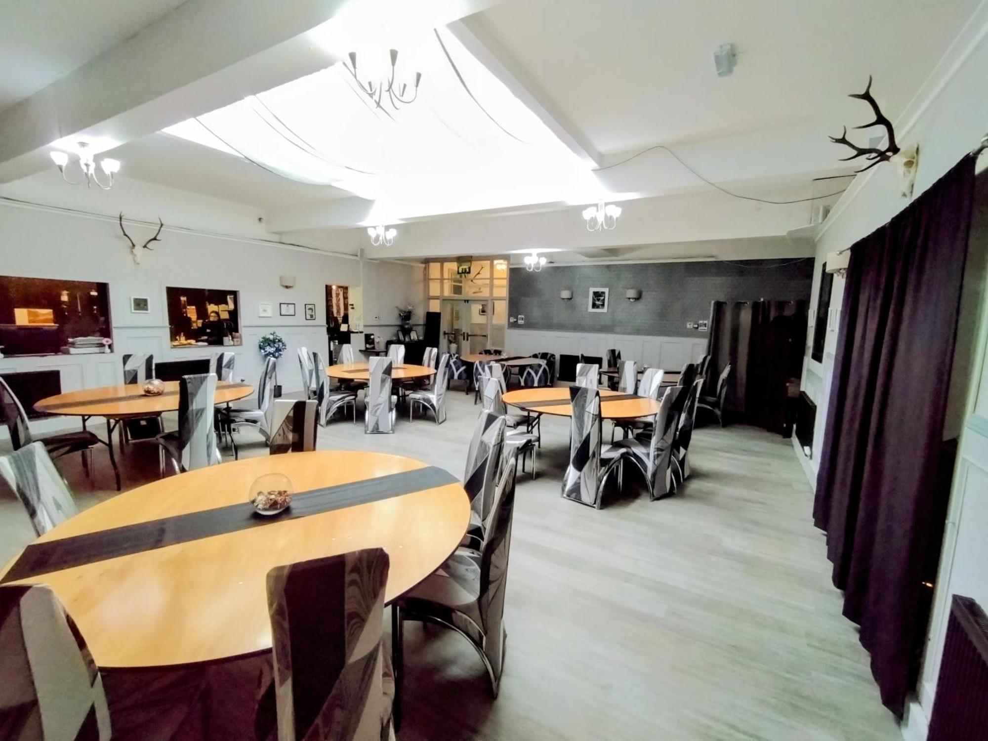 Oyo Gin House Hotel Greenock Extérieur photo