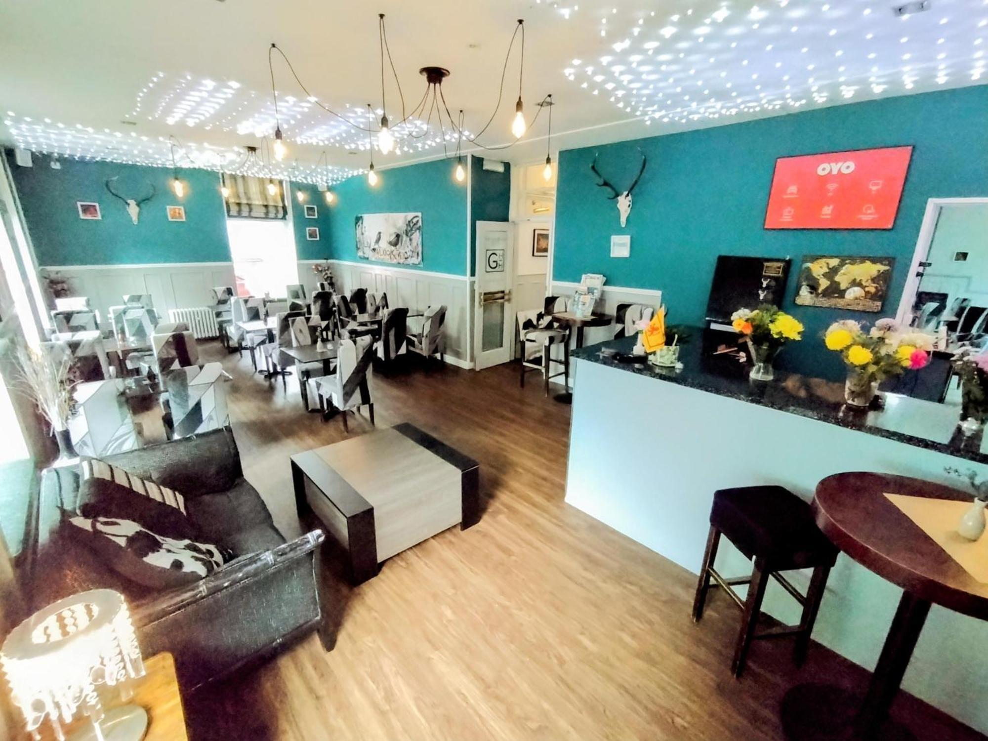 Oyo Gin House Hotel Greenock Extérieur photo