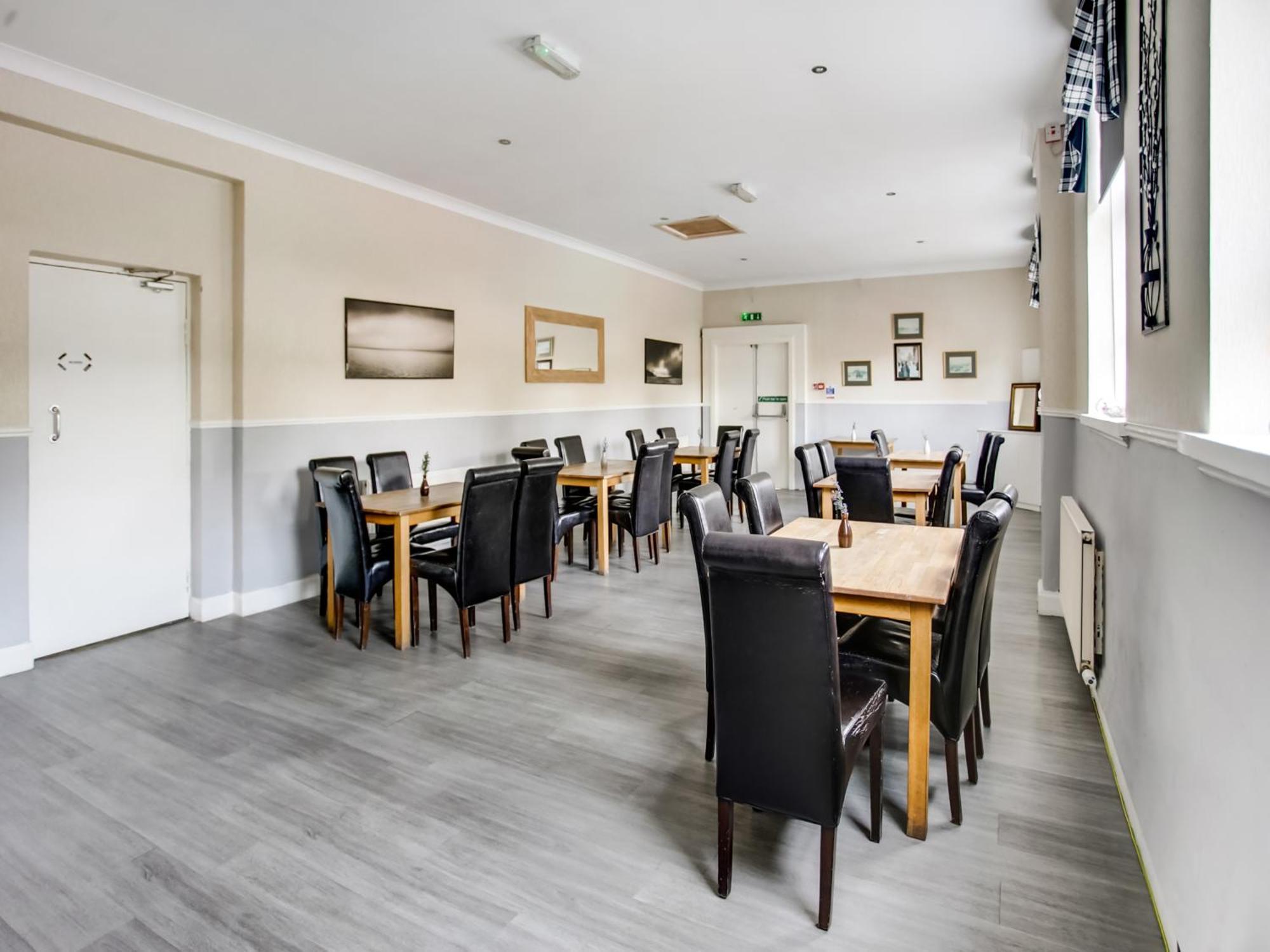 Oyo Gin House Hotel Greenock Extérieur photo
