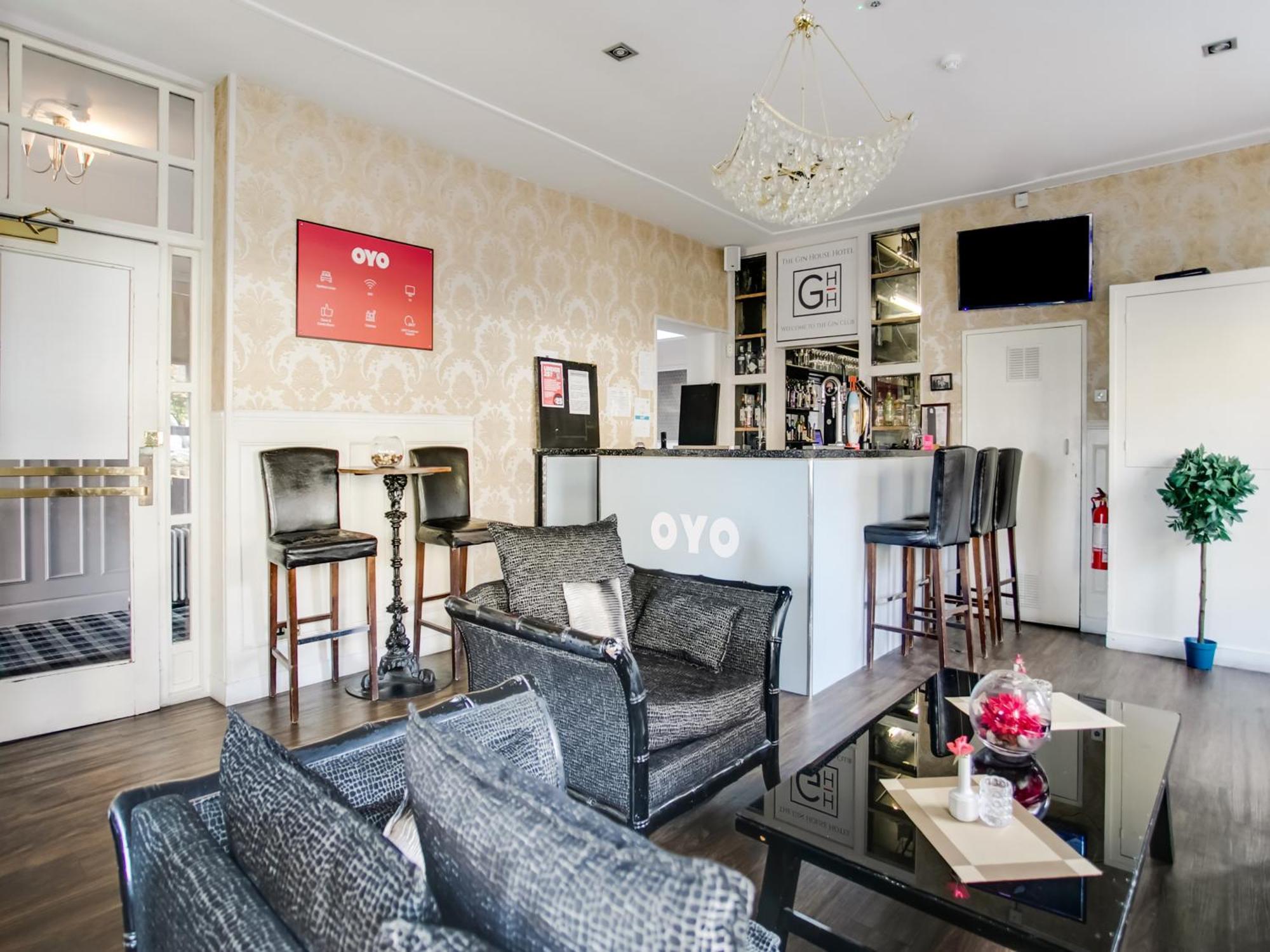 Oyo Gin House Hotel Greenock Extérieur photo