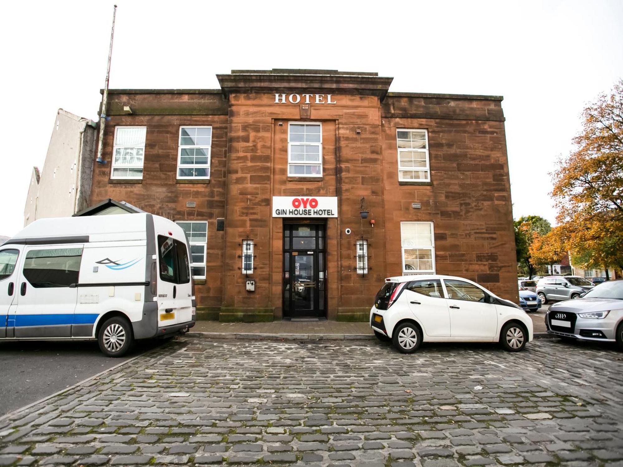 Oyo Gin House Hotel Greenock Extérieur photo