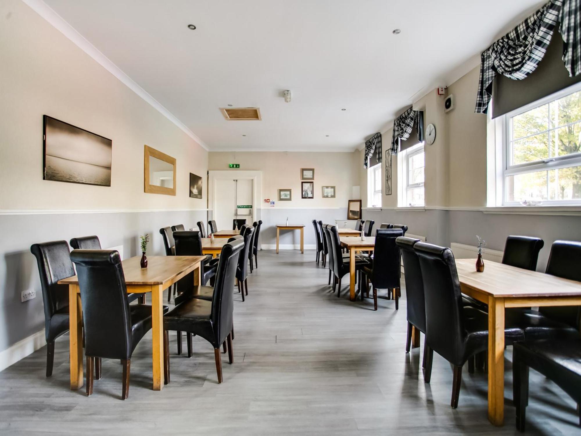 Oyo Gin House Hotel Greenock Extérieur photo