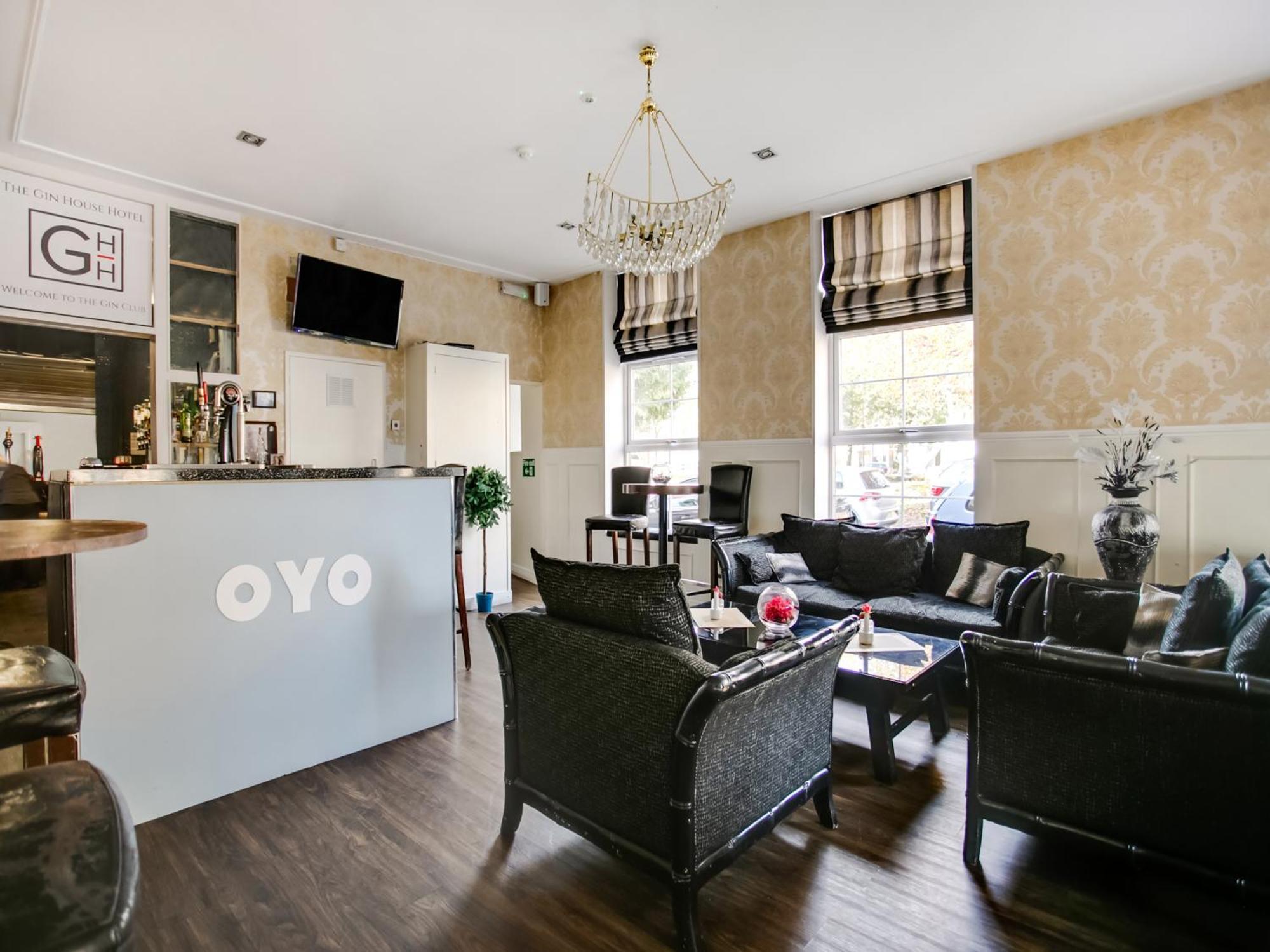 Oyo Gin House Hotel Greenock Extérieur photo