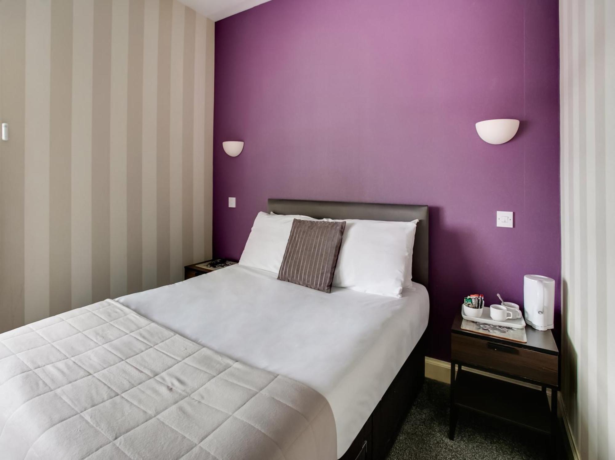 Oyo Gin House Hotel Greenock Extérieur photo