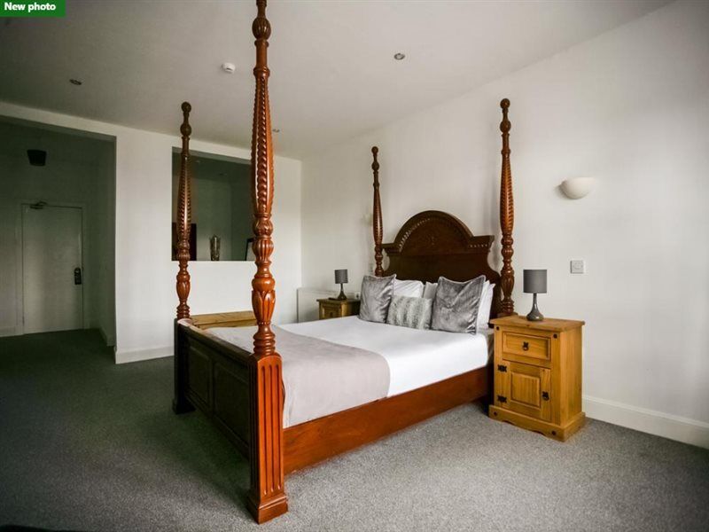 Oyo Gin House Hotel Greenock Extérieur photo