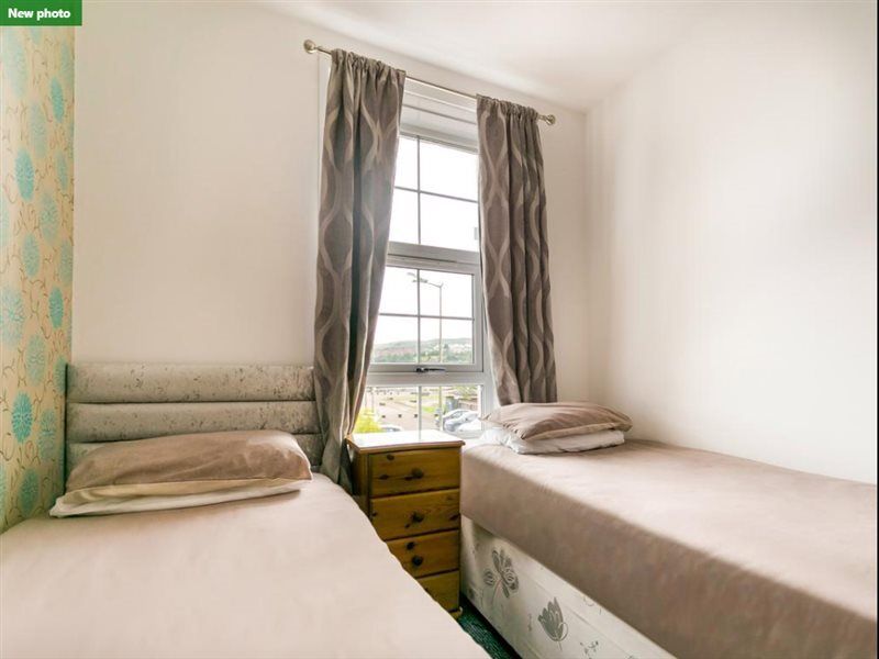 Oyo Gin House Hotel Greenock Extérieur photo